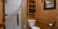 Beehive-bathroom-web